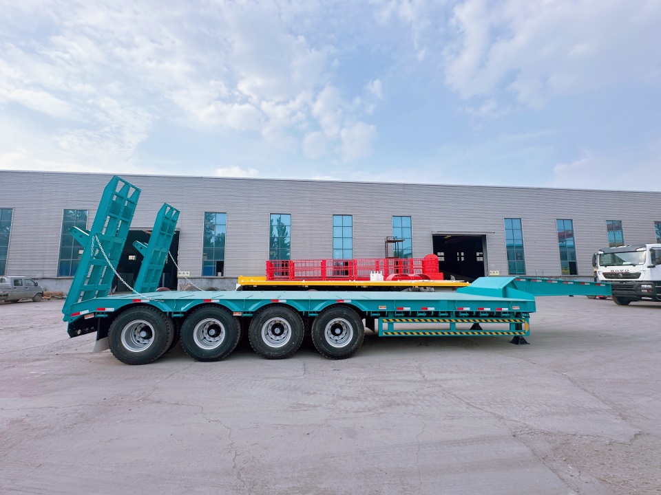 Ang 4-axle low bed semi trailer ay matagumpay na naipadala sa Tanzania