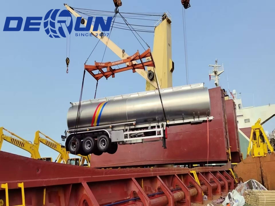 Derun three-axle aluminyo alloy oil tank semi trailer na ipinadala sa Argentina